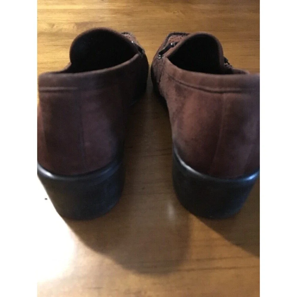 Stuart Weitzman Women's Shoes Brown Suede Perforated Shoes Size 7